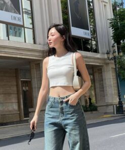Phối đồ nữ cho mùa hè với set đồ croptop phối cùng quần ống rộng