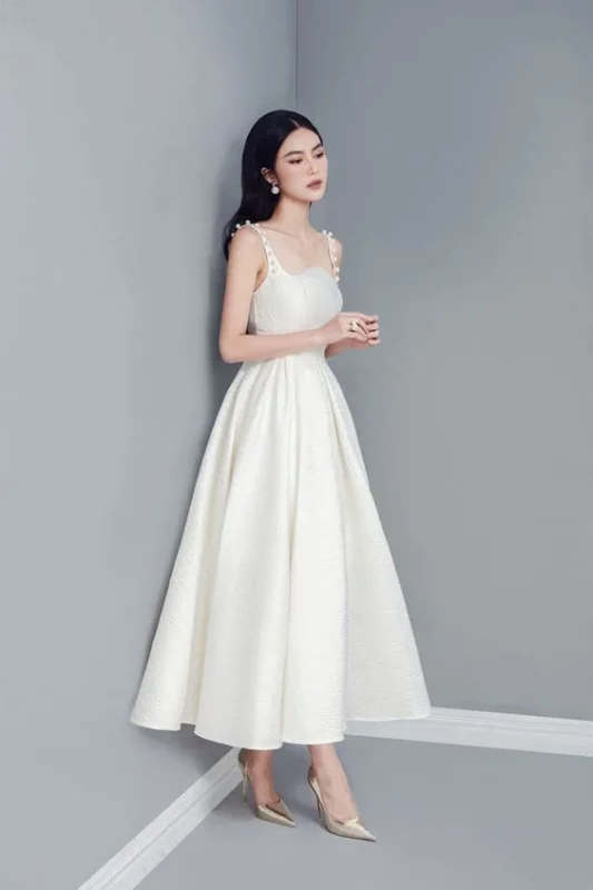 đầm trắng dự tiệc